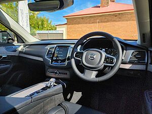 Volvo  XC90 Inscription, B6 AWD mild hybrid, 7 Seats