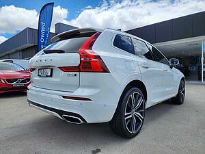 Volvo  UZ MY18 D5 AWD R-Design